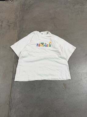 Australia Vintage Embroidered T-Shirt Size XL White